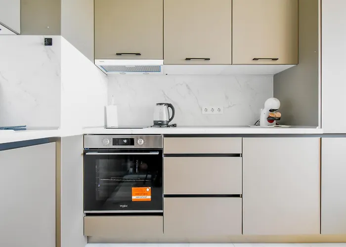 Modern 1bd Near Paradise Center & Vitosha Metro By Flat Manager アパート