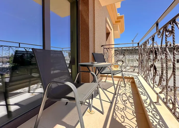 Modern 1bd Near Paradise Center & Vitosha Metro By Flat Manager ソフィア